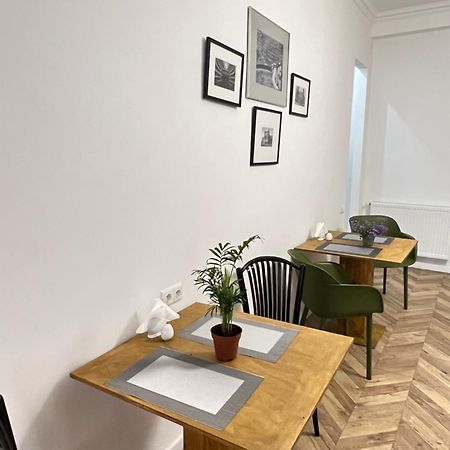 Opera Boutique Hotel ティビリシ エクステリア 写真