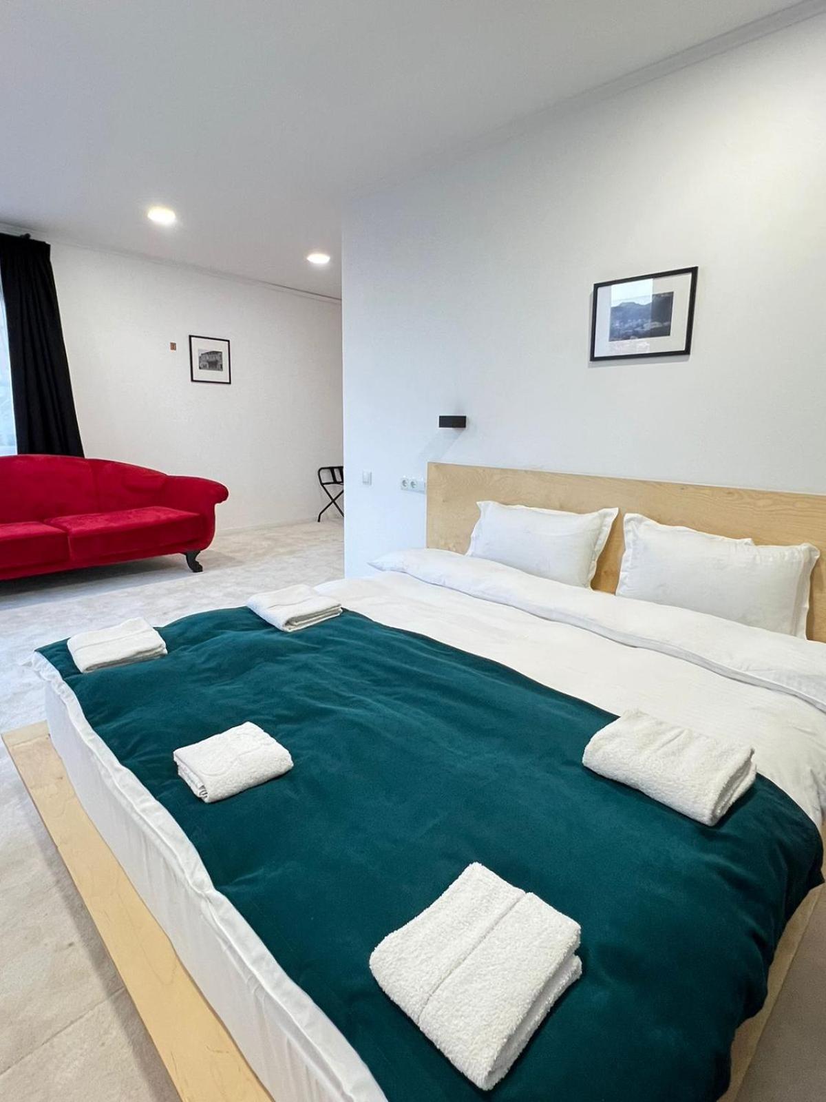 Opera Boutique Hotel ティビリシ エクステリア 写真