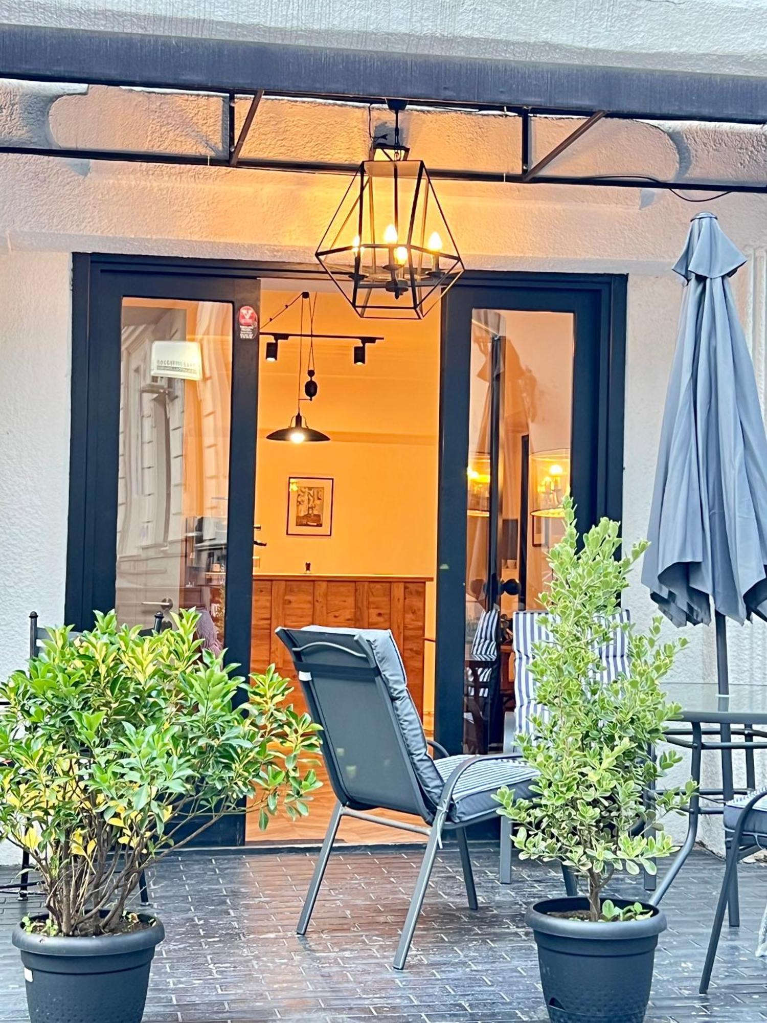 Opera Boutique Hotel ティビリシ エクステリア 写真